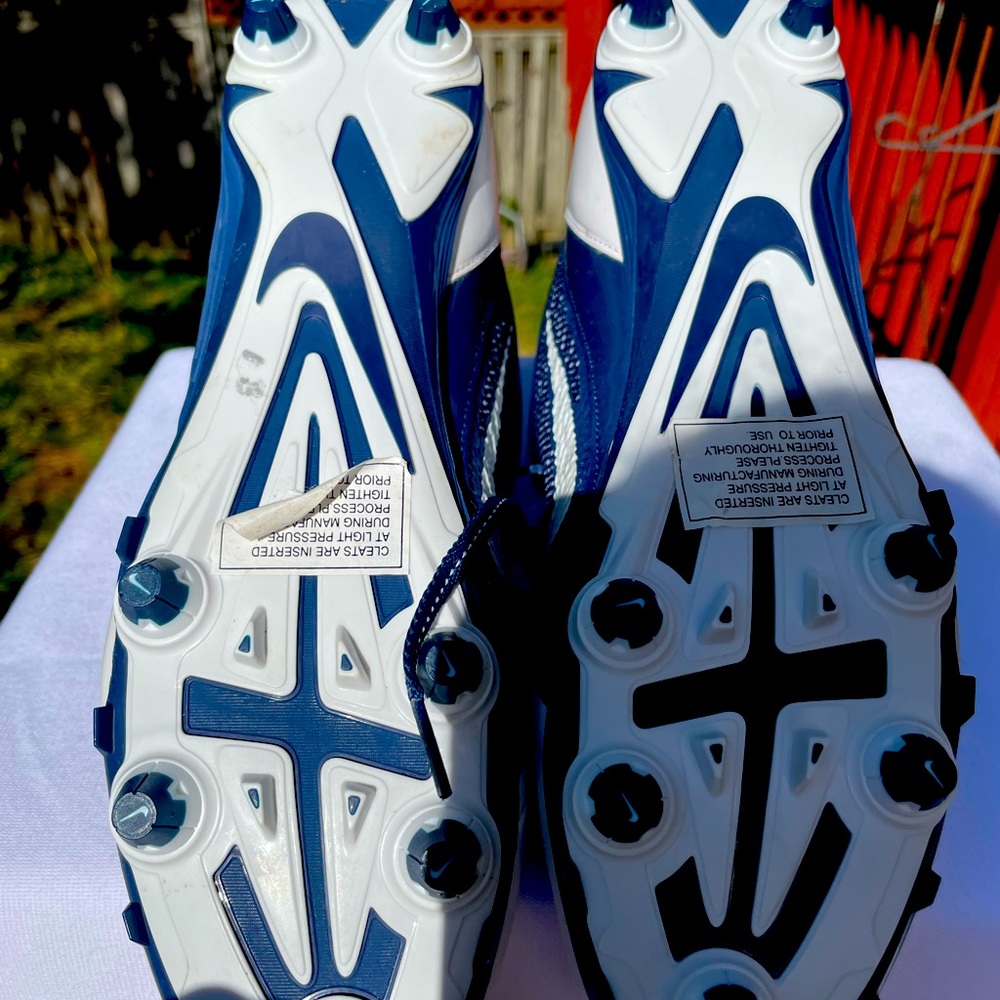 Nike Alpha Pro cleats men’s size 12. New without tags.